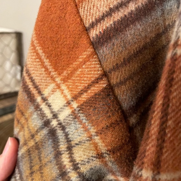 Rust Shacket - Picture 4 of 4